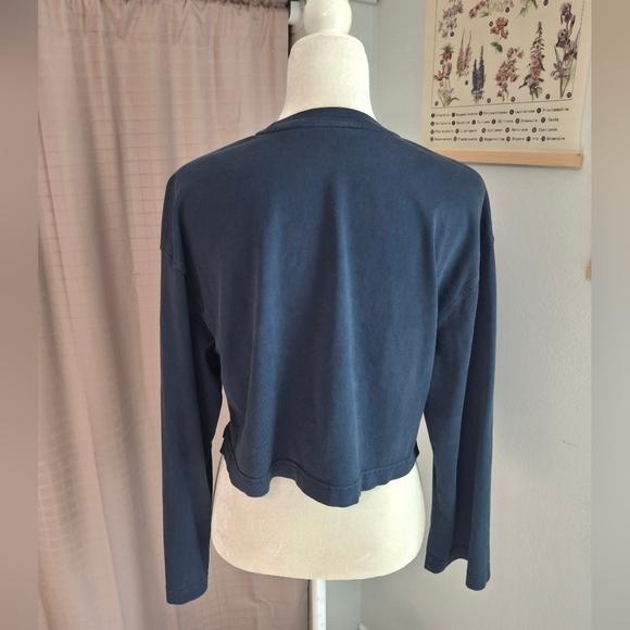 Vineyard Vines Blue Long Sleeve Cropped T Shirt Lobster Logo Print Size XS - Picture 3 of 5